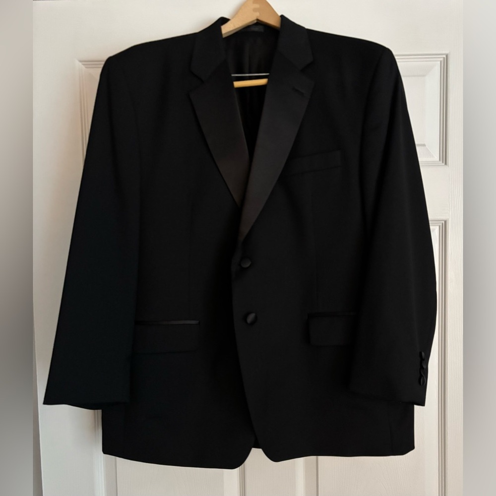 EUC Lauren Ralph Lauren Classic Single-Breasted Black Men's Tuxedo - Picture 3 of 9